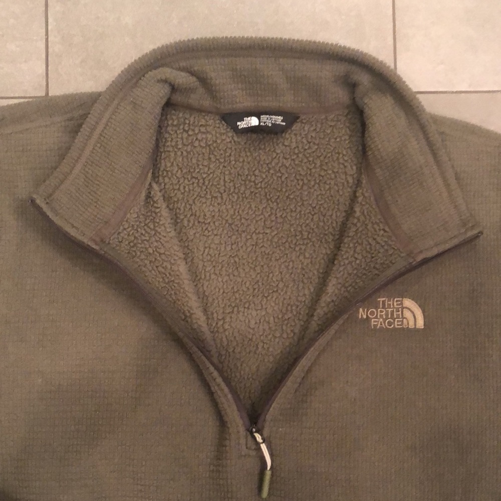 North Face Men’s Fleece Lined Pullover - Picture 3 of 9